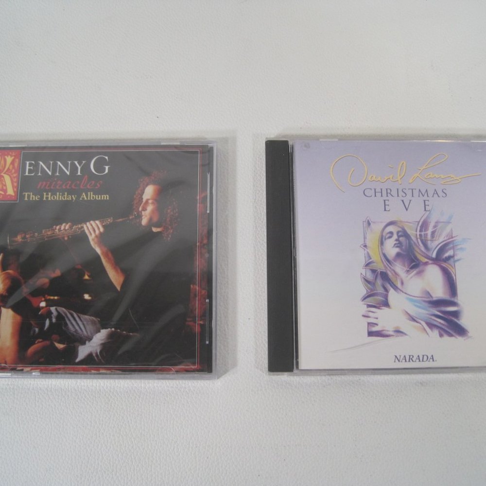 Lot Of 2 Christmas CDs (Kenny G: Miracles) (David Lanz: Christmas Eve)